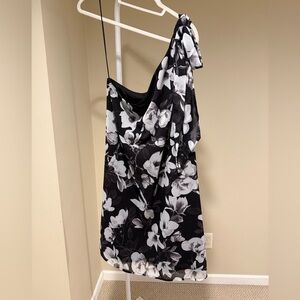 Mini dress, one shoulder